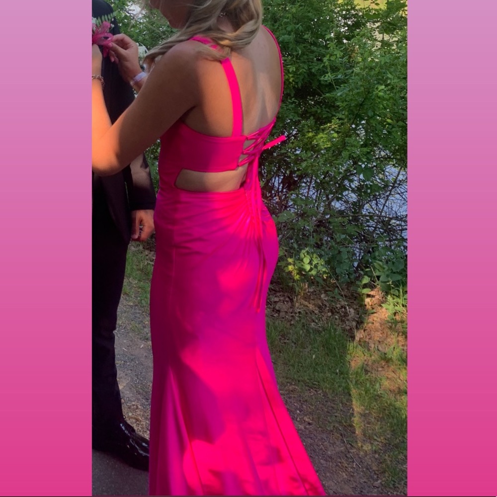 Sherri Hill Prom Dress - Picture 2 of 3